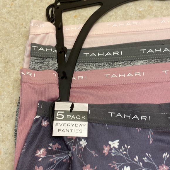 4 pack women’s panties - Picture 3 of 6